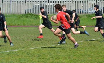 Giornata super ovale al Rugby Monza, dopo il bel torneo del mini e prima della partita di Serie A femminile, è in scena la nostra U16 con il Como.